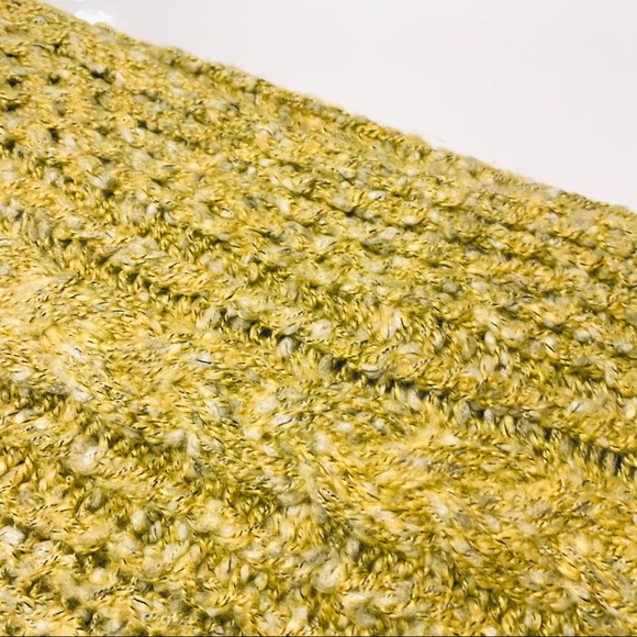 AEO Mustard Yellow Scarf - Picture 4 of 5
